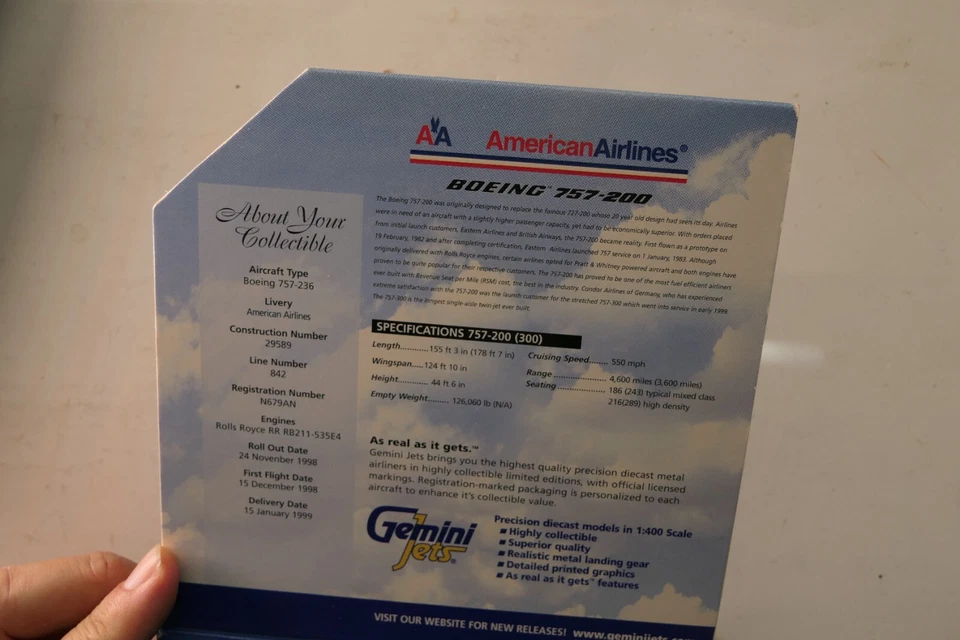 Gemini Jets American Airlines Boeing 757-200 N679AN escala 1:400 Foto 3 de 4