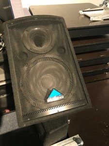 alto floor monitors
