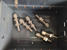 Swagelok Tube Fitting, Bulkhead Reducer, 3/8" Tube OD x 3/8" SS-600-R1-6 lot 6