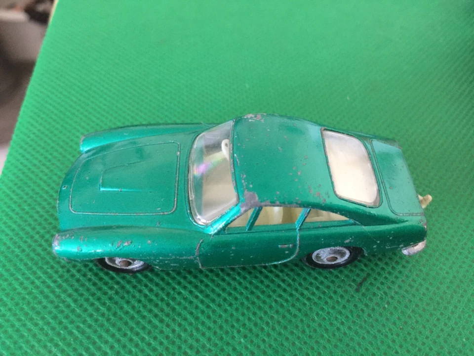 MATCHBOX 75 FERRARI BERLINETTA Lesney England B407 Foto 2 de 4