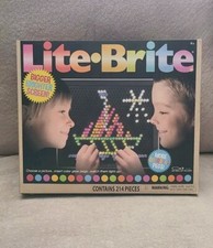 Lite Brite 6 Art Sheets 2018 Battery Operated Light-up Pegs Art Toy