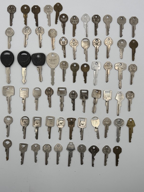 Lot 66 Vintage Automotive Keys Ford GM Chrysler Lincoln Mercury