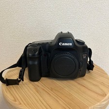 Canon EOS 5D Digital SLR Camera Body Full Frame Sensor with Accessories