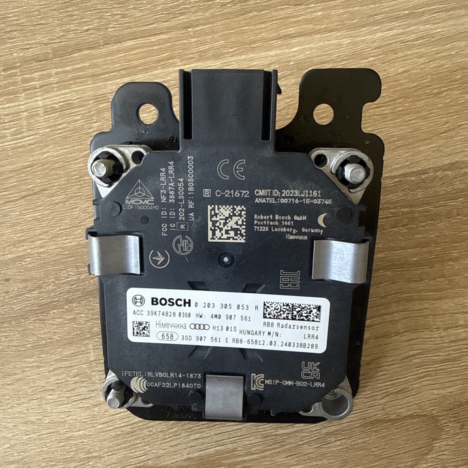 BENTLEY CONTINENTAL DISTANCE CRUISE RADAR  OEM 4m0907561