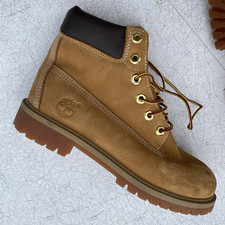 Timberland Boots Boys Size 6 Wheat Nubuck Classic 6 Inch Work Hiking Boots