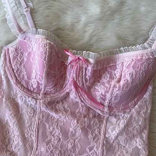 Victoria’s Secret Sydney Carlson Cami - Picture 2 of 5