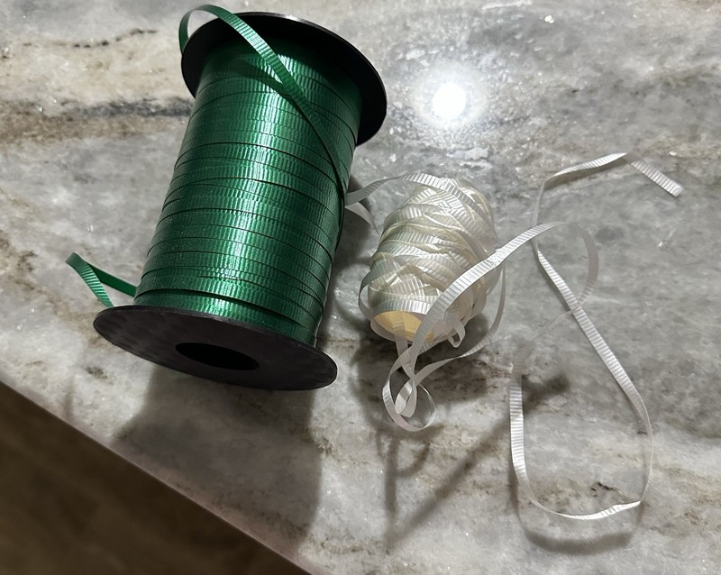 Balloon Ribbon / Crafty Material / Still In Good Condition.  ￼