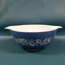 VTG Pyrex Cinderella Mixing Bowl Colonial Mist #442 1.5L