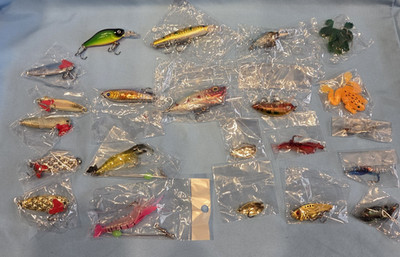New Fishing Lures Lot of 22 Misc Assorted Lures Salt & Fresh Water Fishing
