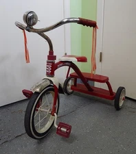 Vintage Radio Flyer Model #33 Tricycle w/Bell & Streamers