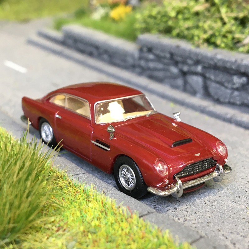 Aston Martin DB5 Brekina 15233 miniature HO 1/87 rouge foncé métallisé 1964