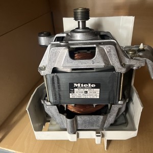 Motor Ersatzteil Waschmaschine Miele W 2448  Mrt 37-606/2 Teil 4674086