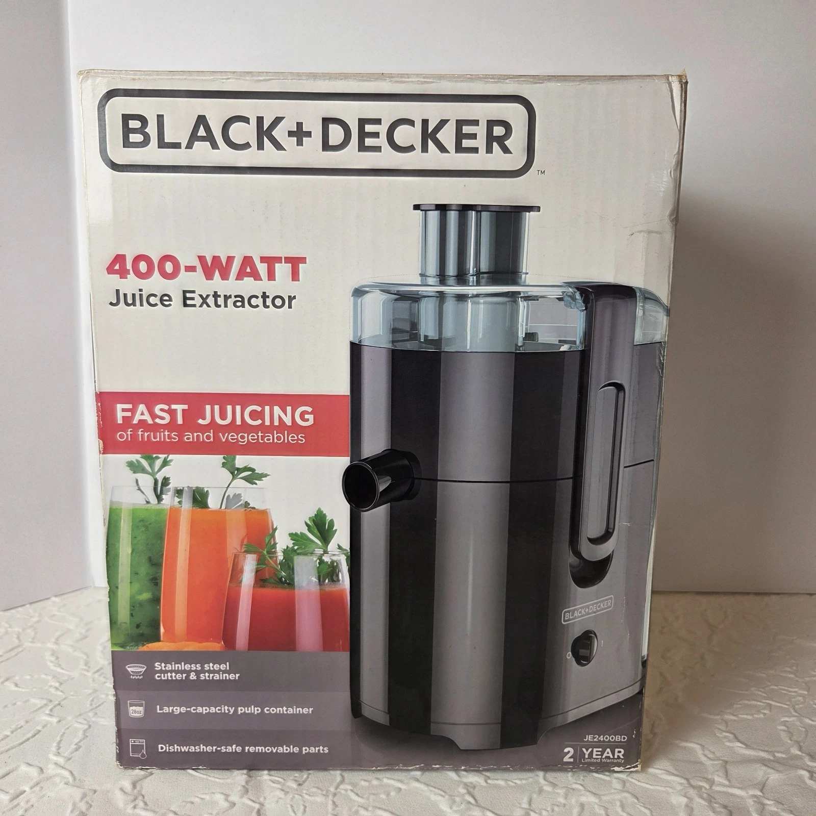 Black + Decker 400-Watt Juice Extractor Model JE2400BD- Unopened Box*Read