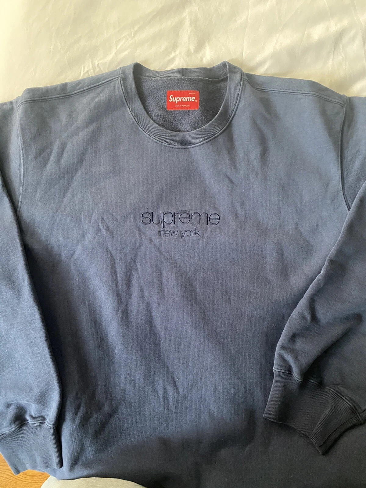 Sweat shirt Supreme « col rond plongeant », Sixe XL, bleu marine