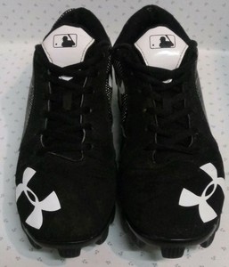 size 6.5 baseball cleats