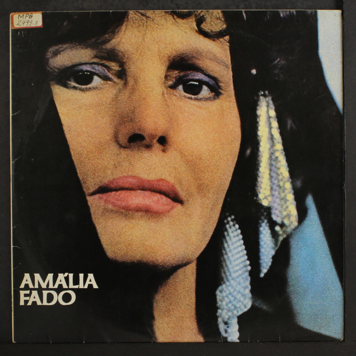 洋楽 AMALIA RODRIGUES - AMALIA EM PARIS 5CD Amazon.co.jp: アマリア・エン・パリス(5CD + ブックレット): Music