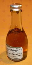 Rare mignonnette Grand Armagnac Henri de Navarre 38°/40° à Aignan (Gers)