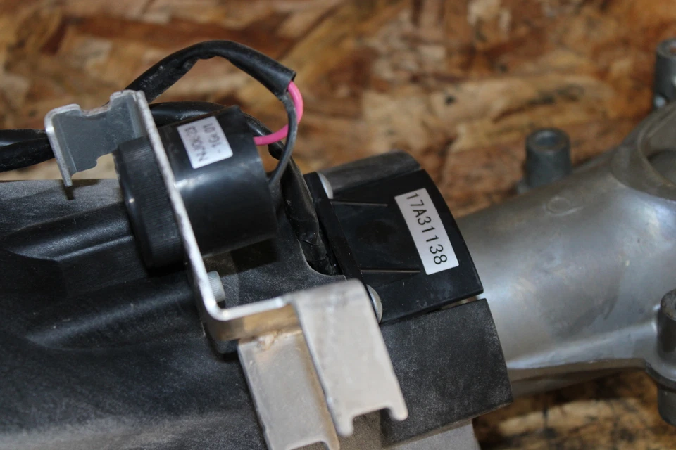 Yamaha Waverunner Ex 2017 columna de dirección deportiva con carcasa Foto 2 de 4