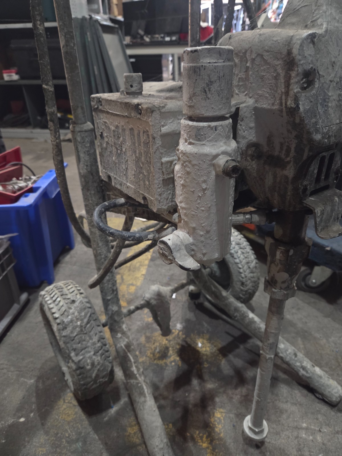 Graco Commercial Paint sprayer for parts only Ultra 595
