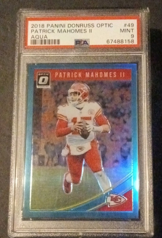 Panini 2018 Donruss Optic Patrick Mahomes II #49 Aqua Prizm /299 PSA 9