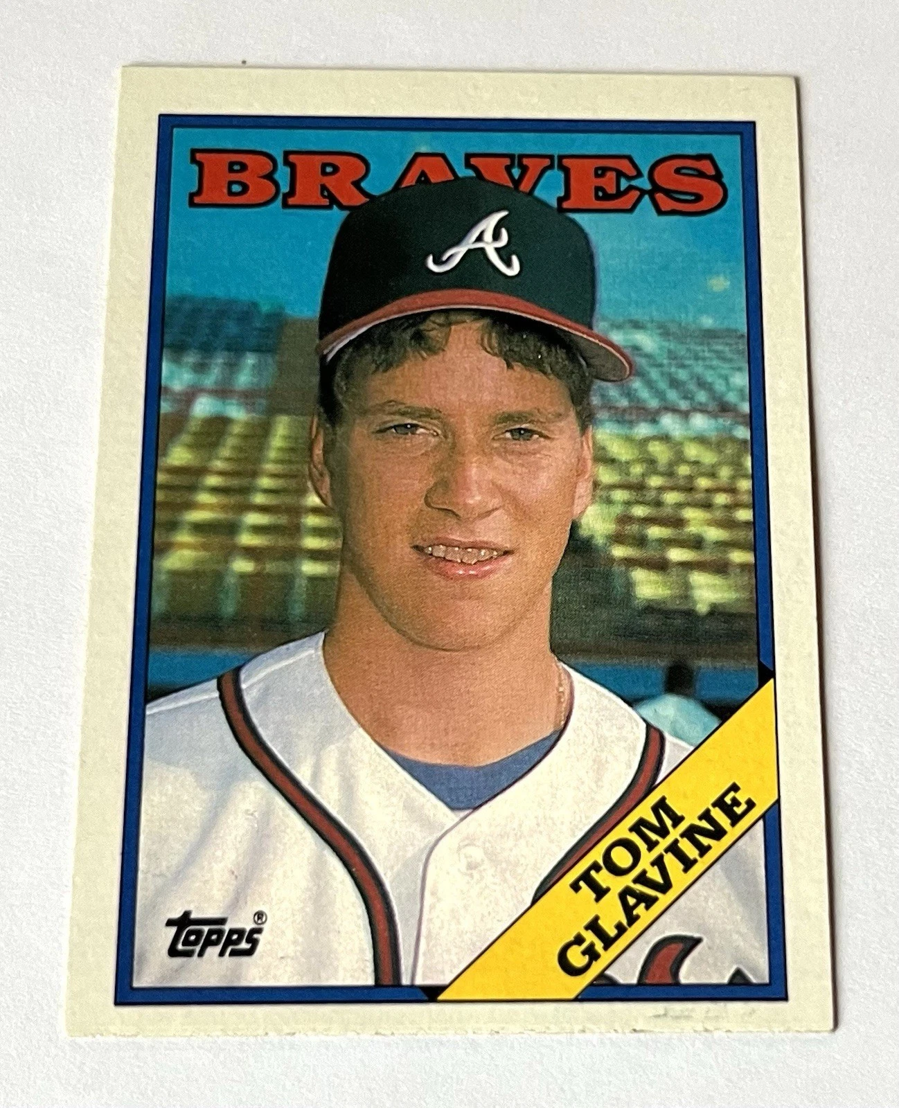Tom Glavine trading card