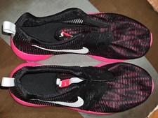 Nike Black Pink Roshe One Flight Weight (GS) ...