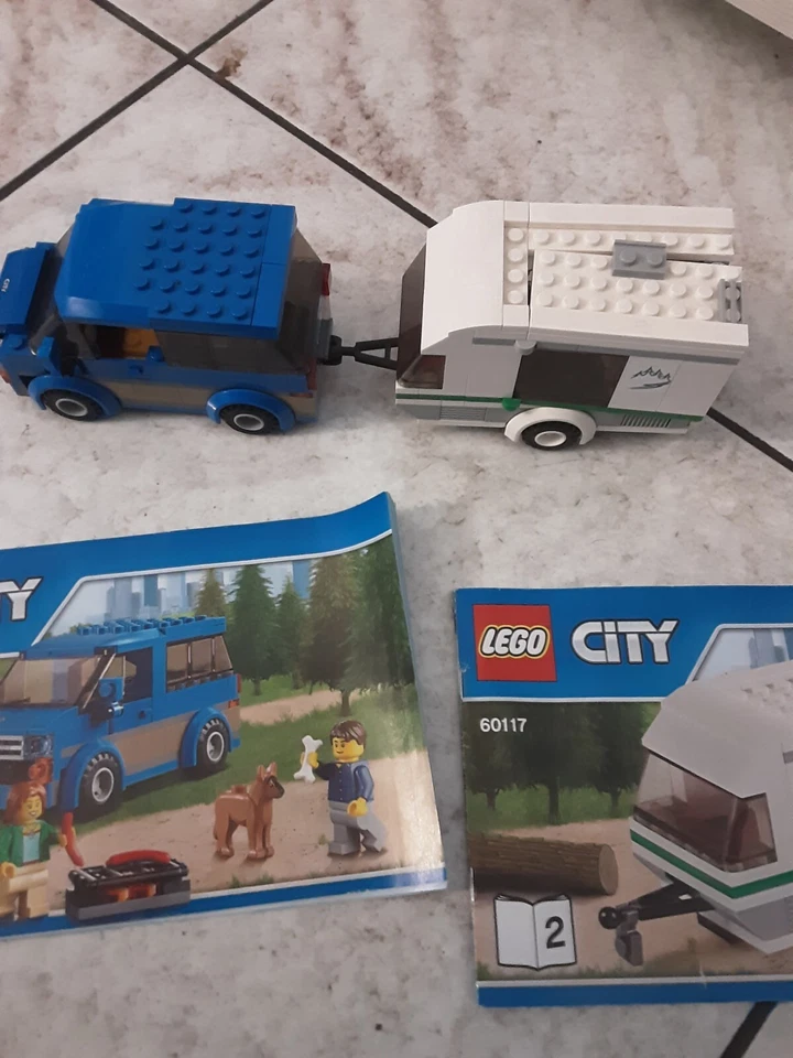 LEGO City 60117 Van & Caravan, foto 2 di 5