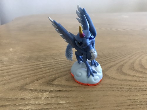 Skylander Giant Figurine Whirlwind Nintendo PLAYSTATION Xbox Figure Compatible - Imagen 1 de 3