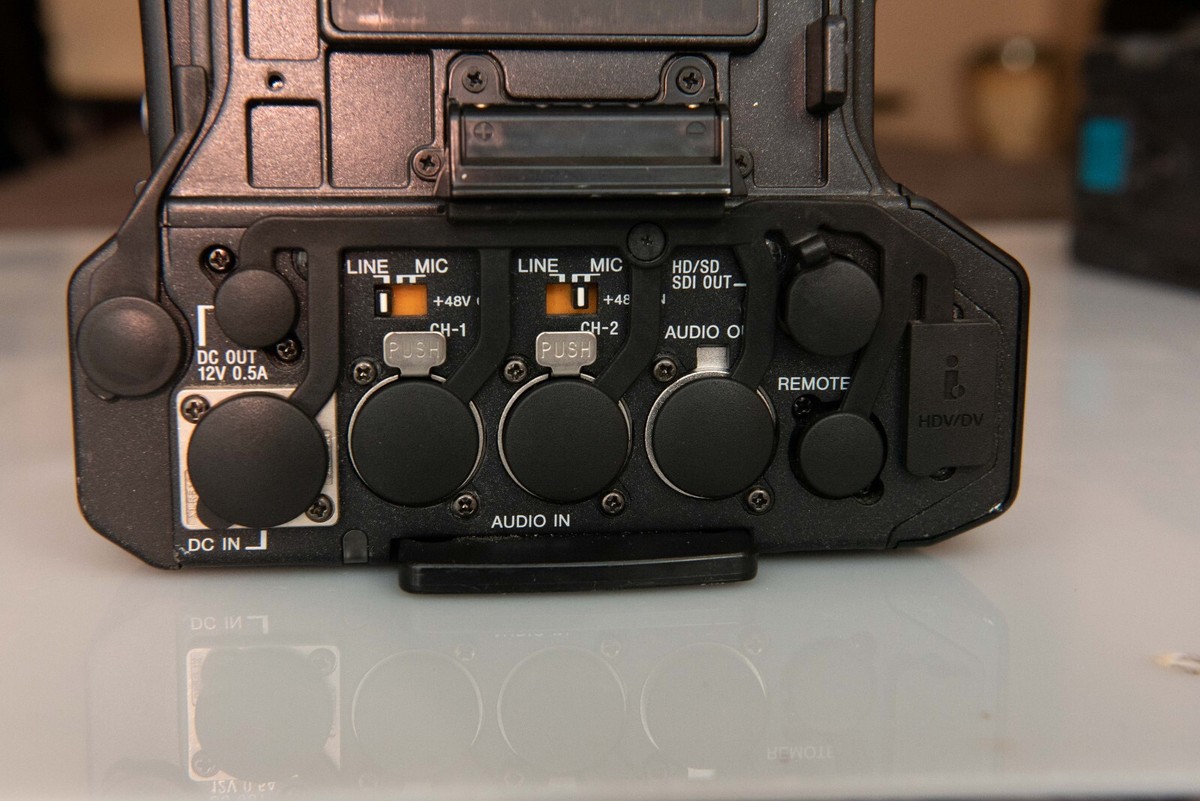 Sony PMW-350 XDCAM HD 2/3