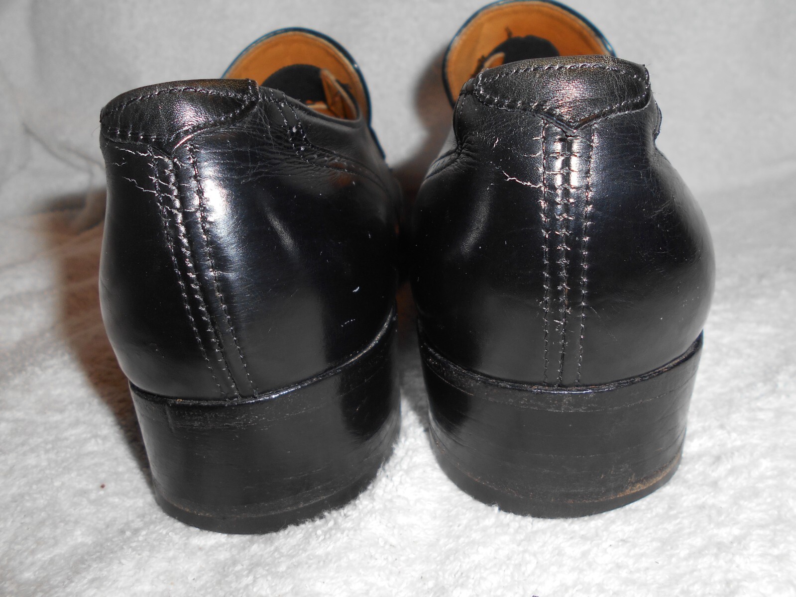 Vintage Hanover Embassy Collection Mens Black Leather Wingtip Medallion Loafer10