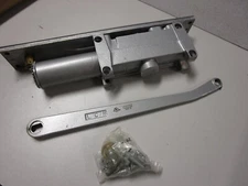 INGERSOLL-RAND DOOR CLOSER - MODEL 2011 - NEW OLD STOCK