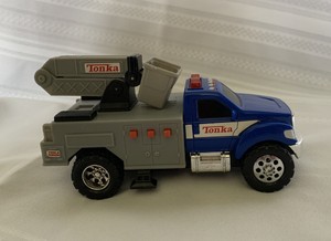 tonka cherry picker truck