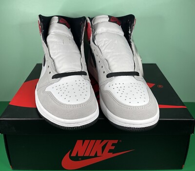 Air Jordan 1 Retro High OG Smoke Gray 2020 Size 8.5 Men  display picture 3