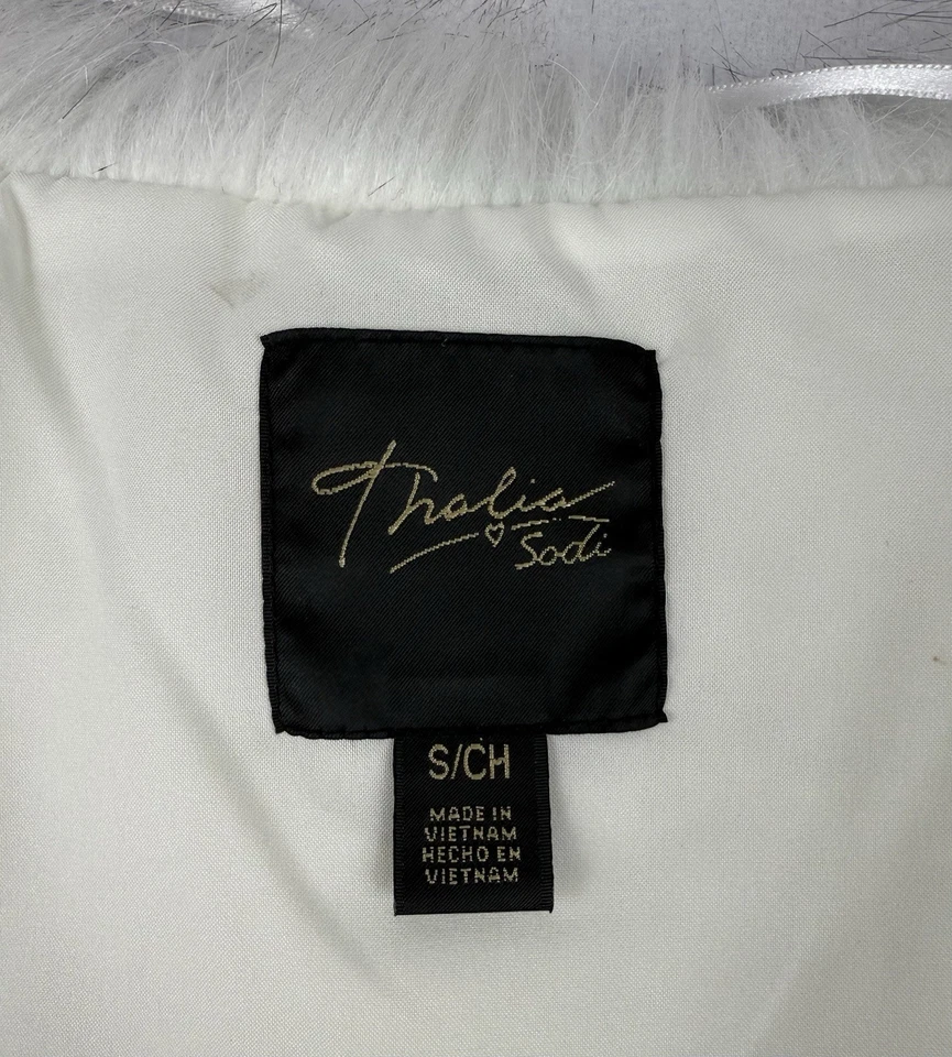 Colete de pele sintética branco Thalia Sodi tamanho pequeno NOVO COM ETIQUETAS - Imagem 3 de 4