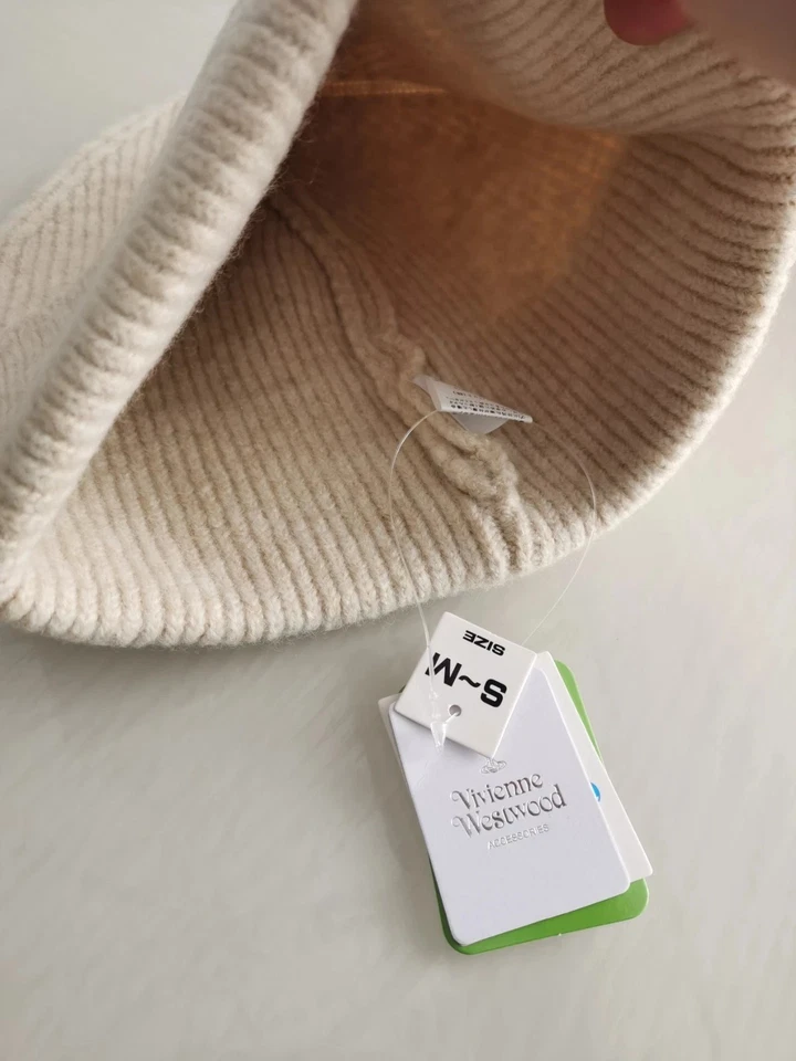 Gorro deportivo de lana VIVIENNE WESTWOOD Foto 4 de 4