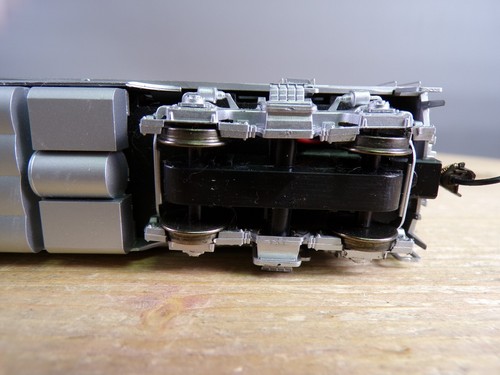 Athearn HO Scale Western Pacific Powered B Unit with Sound - Picture 12 of 13