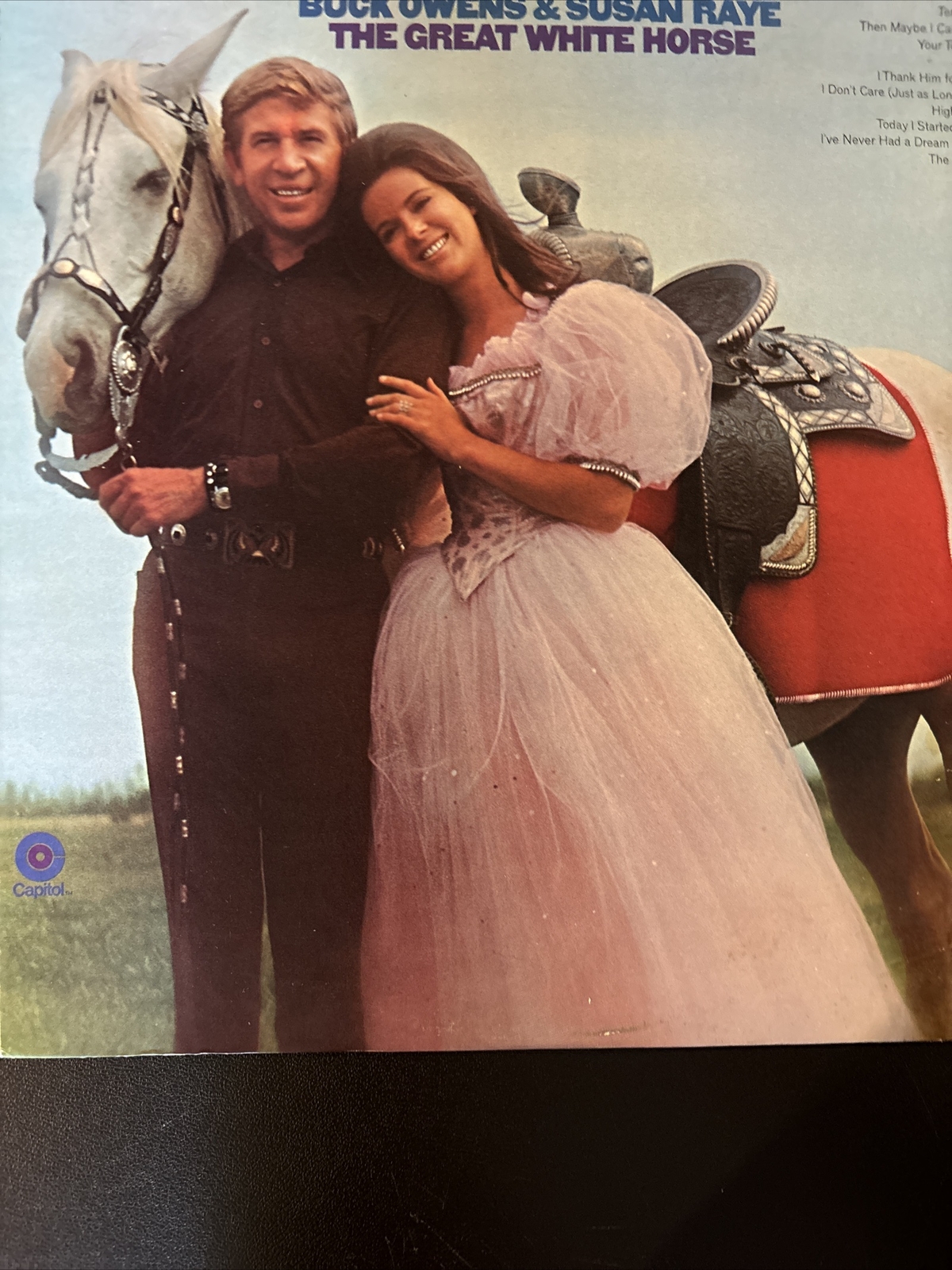 Vintage Vinyl Records LP for Music Collectors and Audiophiles-image