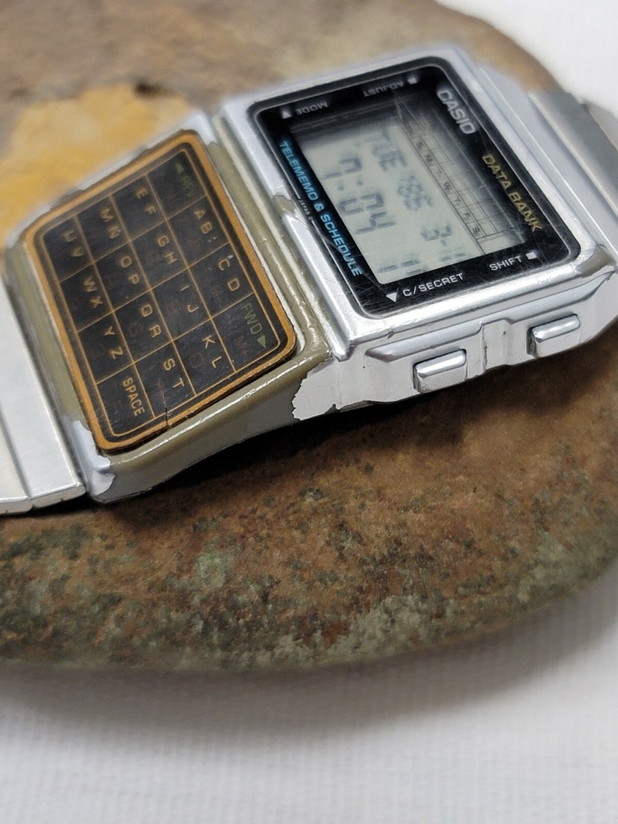 Casio Data Bank Men's Wristwatch Watch DBC-610 676 Japan Digital
