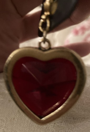 Pilgrim Jewellery Heart Pendant / Gold 🖤❤️Vintage / NWT / Gift / Valentine 💝 - Picture 5 of 9