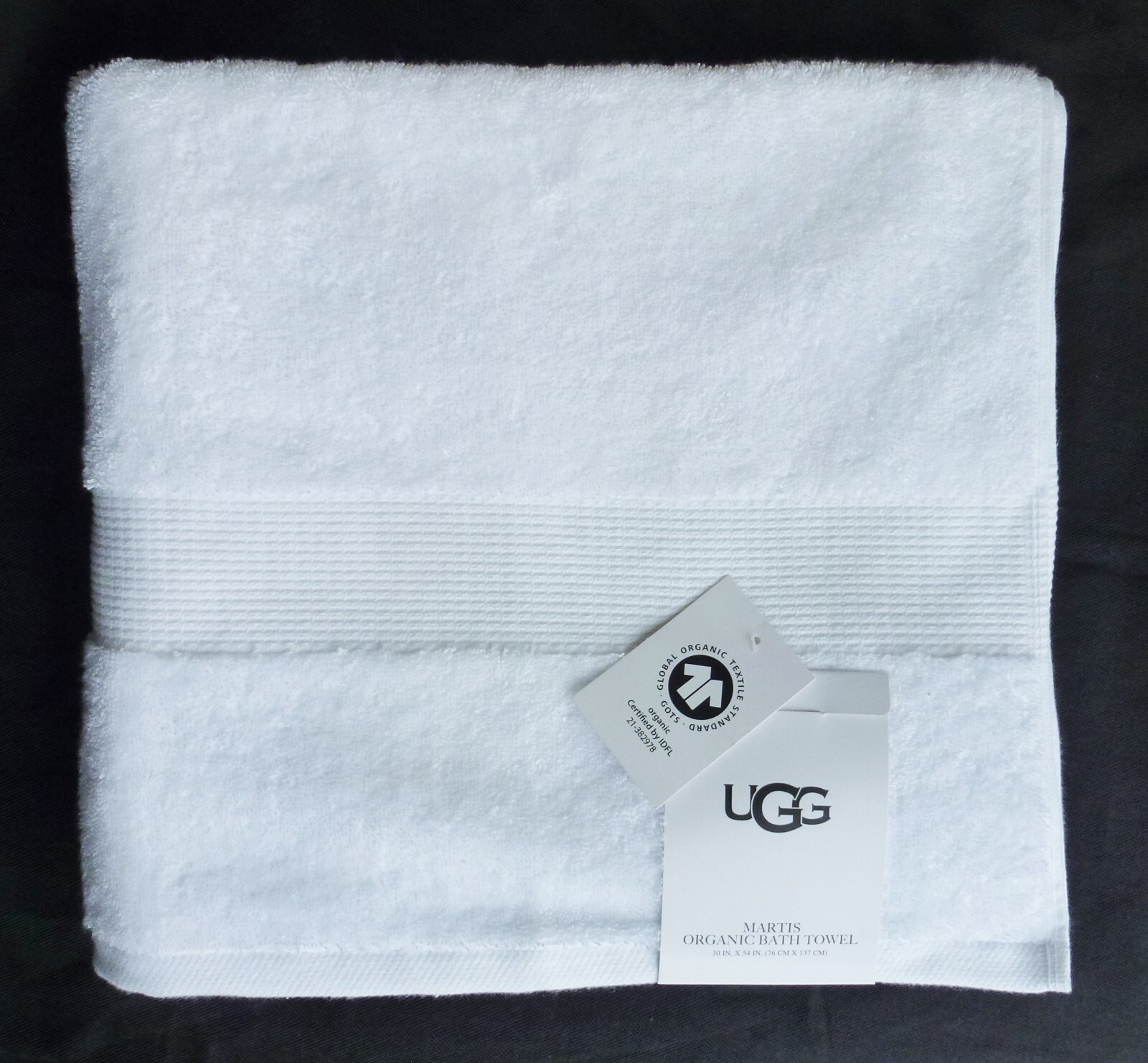 New UGG Martis White BATH TOWEL 100 Organic Cotton 30" x 54" eBay