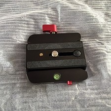 Neewer   Release Plate DSLR Camera Mount + Level