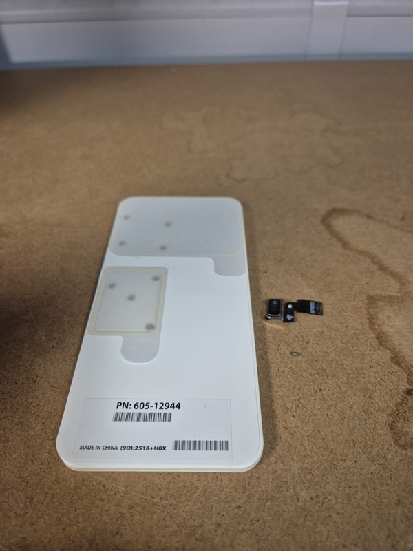 Genuine Apple iPhone 14 Pro Max Screwset + Lidar Sensor + Screw