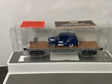 Menards O Gauge Detroit Toledo Ironton Flat Car with Ford 279-6873 Train Car