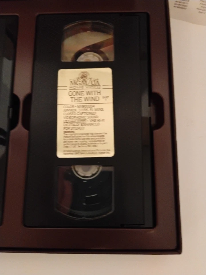 Gone With The Wind MGM Home Video 2 Tape VHS Deluxe Edition Box Set 1985 - Image 3 of 4