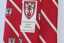 VINEYARD VINES COLLECTION SCHOOL RED MEN'S Neck Tie W: 3 1/2" BY L:60"