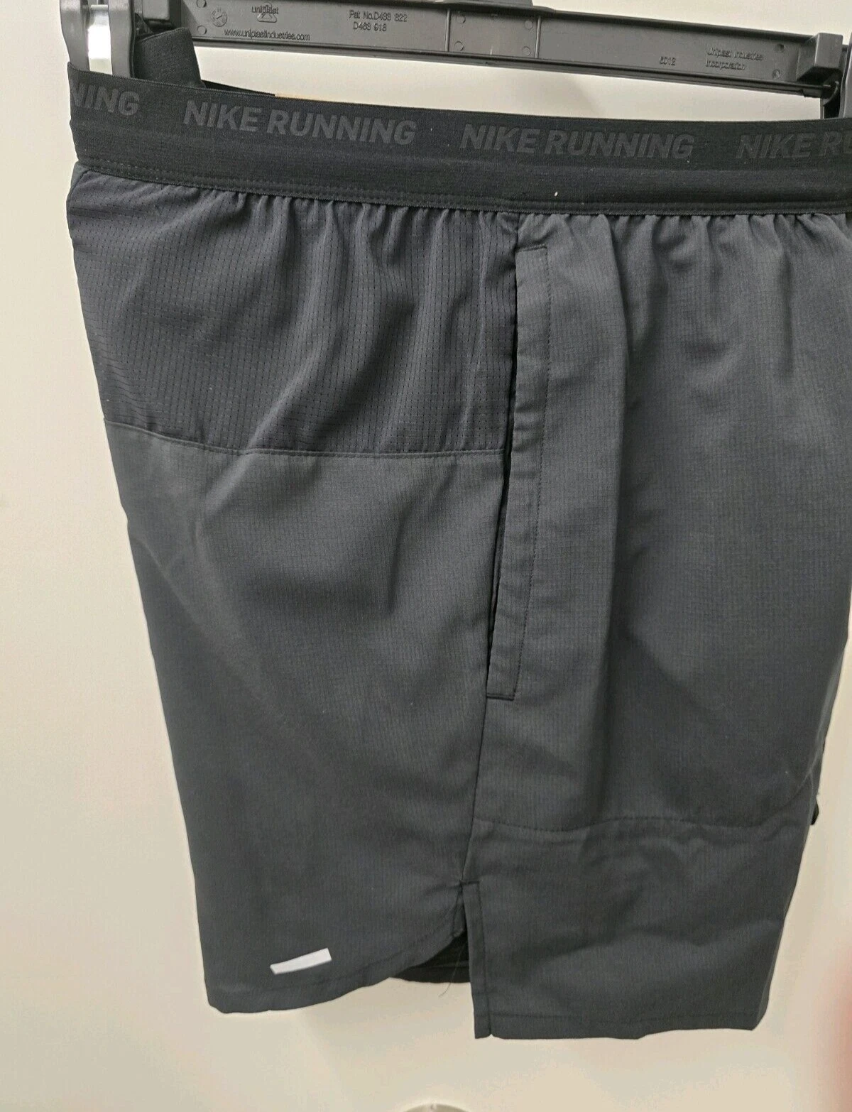 2-2026-Nike Stride Dri-FIT 5" 2-in-1 Running Shorts FN2992-010-black+gray Med
Opens in a new window 