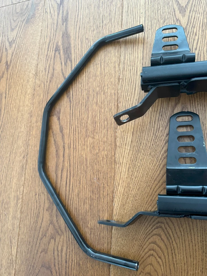 Riel de asiento Buddy Club para Nissan 370Z izquierdo BC08-RSBSRZ34-L Foto 4 de 4