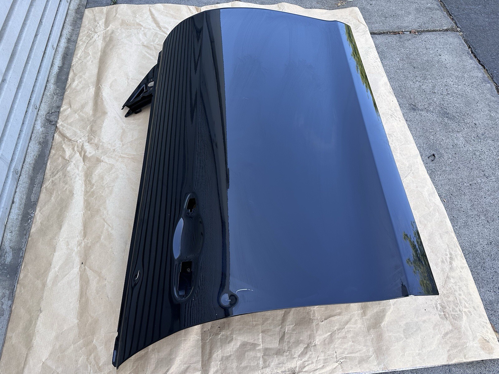 RIGHT FRONT DOOR SHELL ASSEMBLY OEM 19K 14-19 MASERATI QUATTROPORTE Q4 3.0