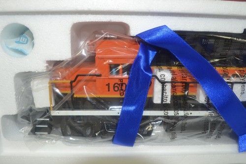 LIONEL 6-38353 BNSF GP-38 DIESEL ENGINE, MINT-BOXED - Picture 3 of 6
