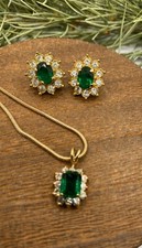 Flawless Vintage faux emerald and CZ rhinestone necklace and earring set